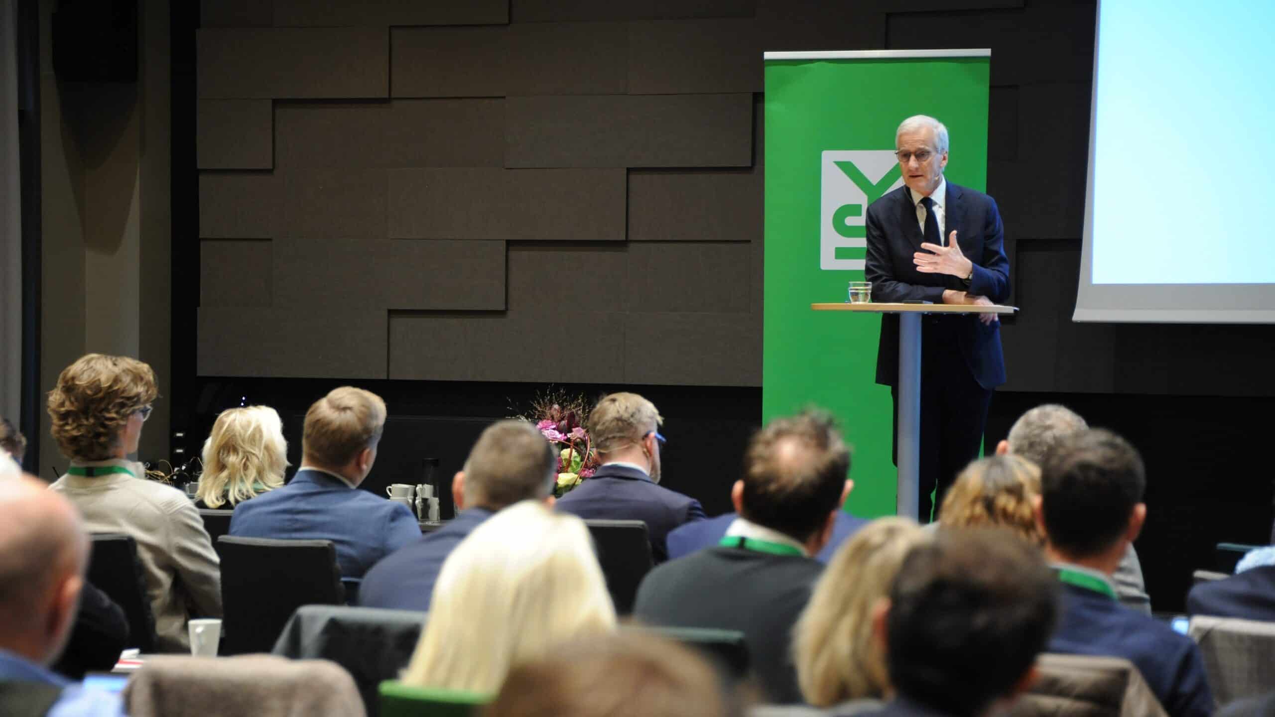 Jonas Gahr Støre på YS-konferansen 2025